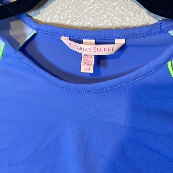 Victoria’s Secret Cropped Long Sleeve | Blue | Size Large - Picture 2 of 6